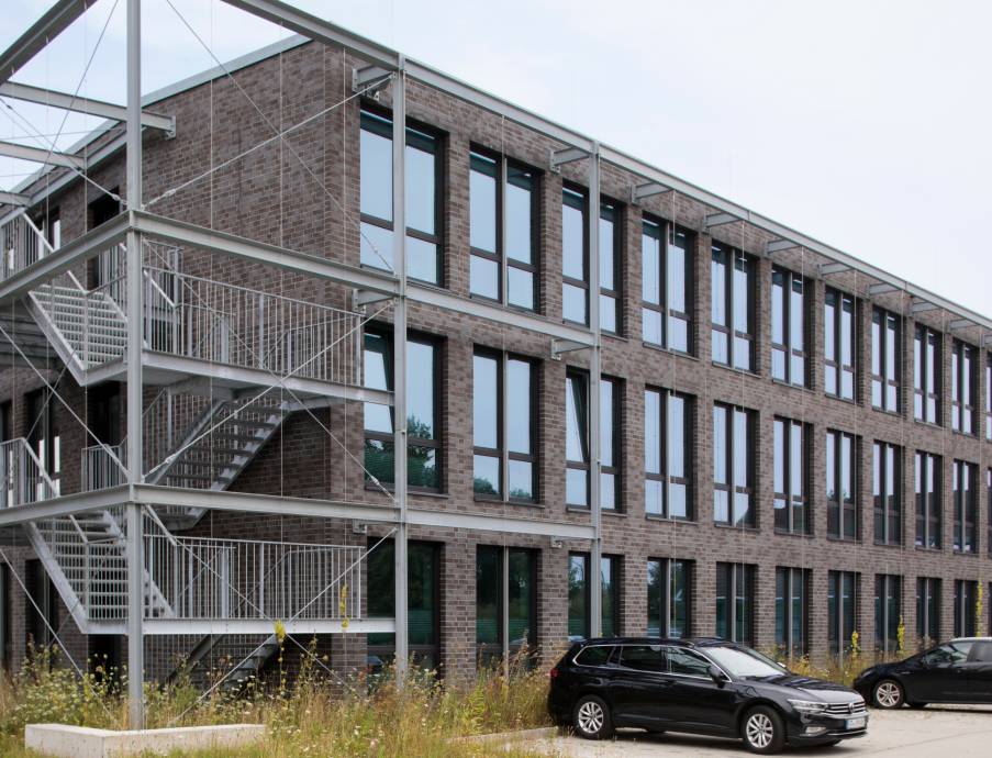 Lise-Meitner-Straße 2, 24941 Flensburg - Bild 1