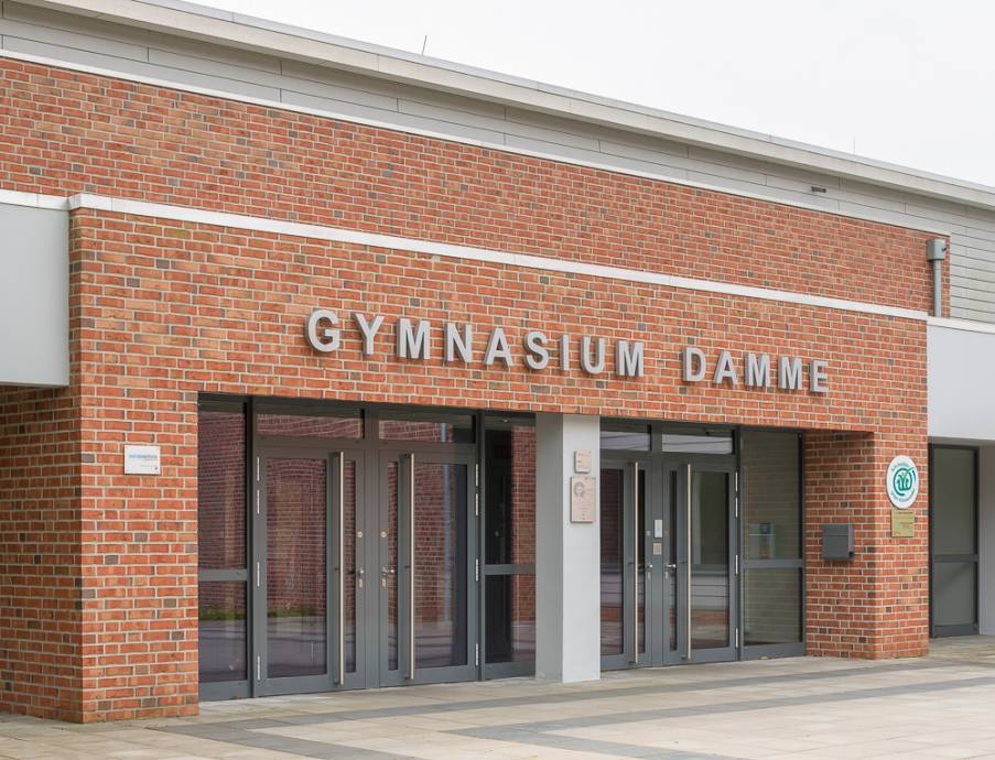 Gymnasium, Damme - Bild 1
