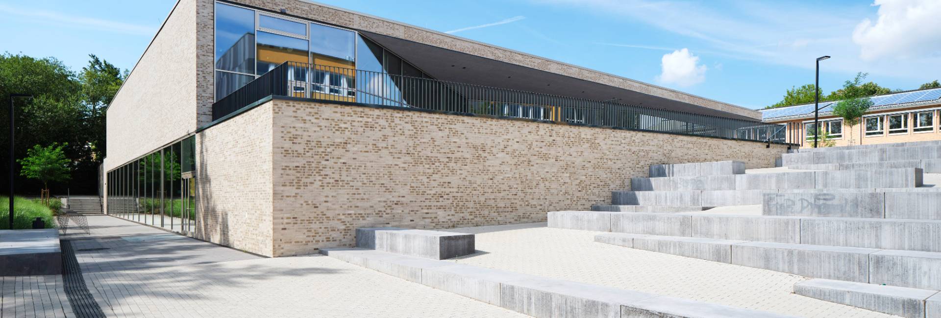 Dreifeldsporthalle am Graf-Stauffenberg Gymnasium, 49080 Osnabrück - Bild 1
